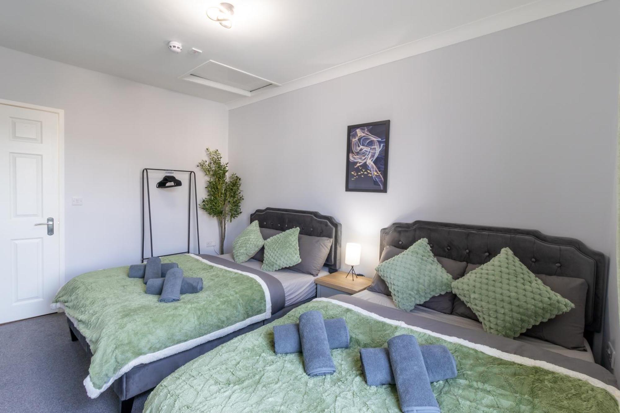 Open Mind Property - Apartment With 2 Double Beds 朴次茅斯 外观 照片